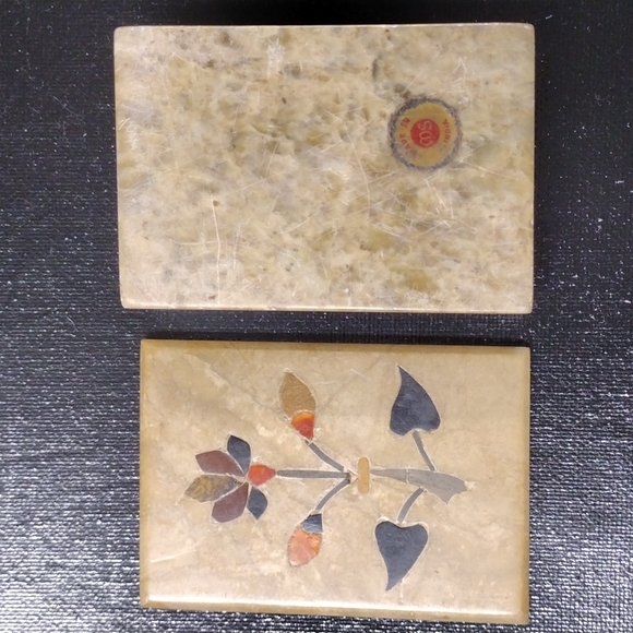 Vtg. Soapstone inlay carved primitive trinket boho box - Picture 3 of 4